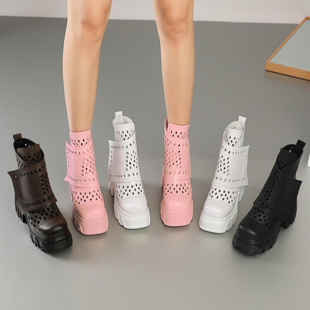 Street Fashion Outfit - Neu eingetroffene Damen-Stiefeletten in Pink mit