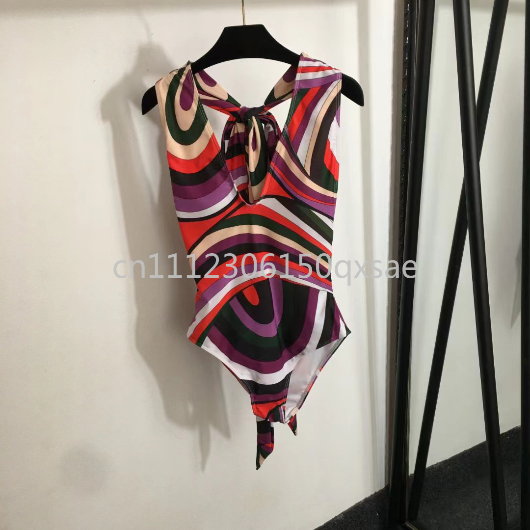 Modische Damen-Badeanzüge mit  – Street Fashion Logo Bewertung und Preis